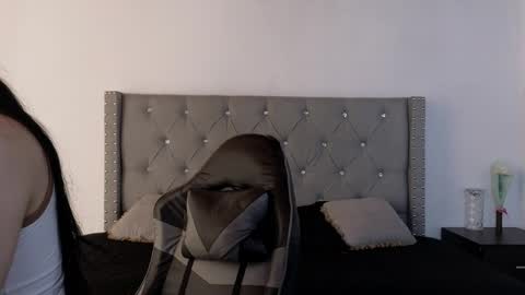 Snapshot of cristal_hilton_10 chatting on 06/06/26, 12:10 Alejandra from Wednesday to Saturday from 1000 pm to 400 am Colombian hour online show from 06/06/26, 12:10