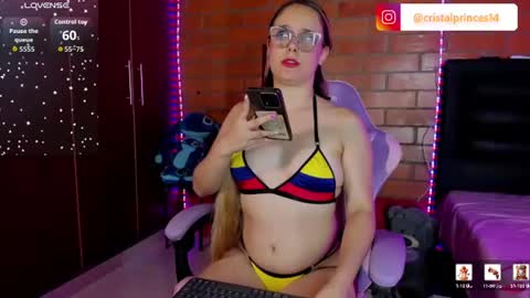 Snapshot of cristal_princess_ chatting on 06/18/26, 03:07 Cristal online show from 06/18/26, 03:07
