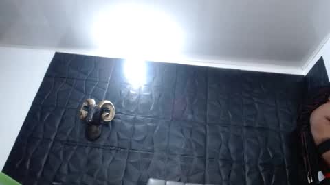 Hanna  online show from 12/21/25, 05:14