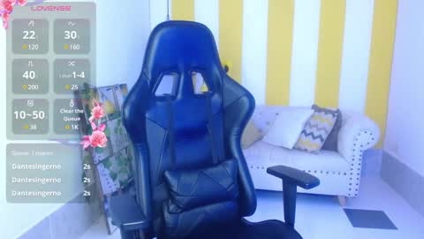 Snapshot of cristal_war chatting on 01/14/25, 02:40 Cristal online show from 01/14/25, 02:40