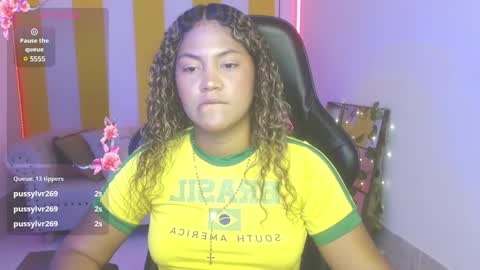 Snapshot of cristal_war chatting on 01/21/25, 11:13 Cristal online show from 01/21/25, 11:13