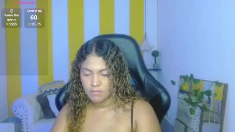 Snapshot of cristal_war chatting on 02/23/25, 10:09 Cristal online show from 02/23/25, 10:09