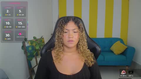 Snapshot of cristal_war chatting on 09/23/25, 12:35 Cristal online show from 09/23/25, 12:35