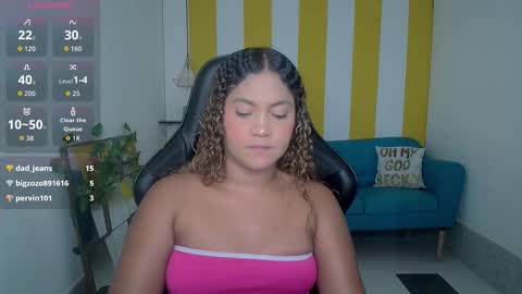 Snapshot of cristal_war chatting on 11/05/25, 11:05 Cristal online show from 11/05/25, 11:05