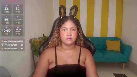 Snapshot of cristal_war chatting on 11/22/25, 12:31 Cristal online show from 11/22/25, 12:31