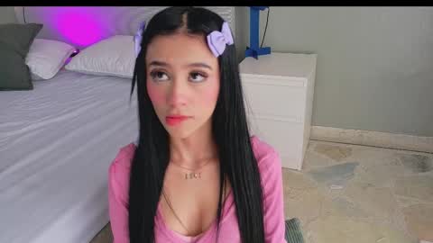 Nicole  Connection time 220pm-910pmCol online show from 10/27/25, 07:40