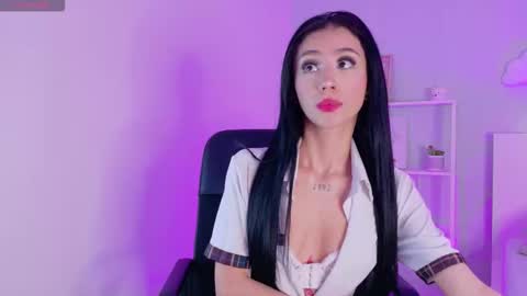 Snapshot of cristalcornner_ chatting on 01/09/26, 07:37 Nicole Connection time 220pm-910pmCol online show from 01/09/26, 07:37