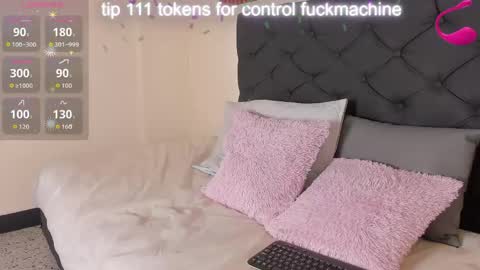 cristale69 online show from 04/22/26, 06:31