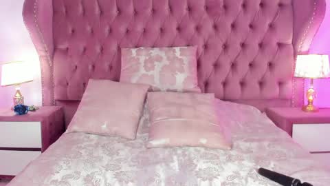 cristall_brownn online show from 05/15/26, 02:02