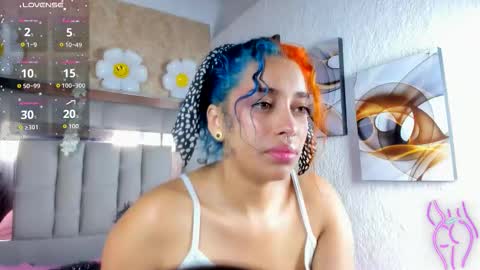   online show from 12/03/25, 03:21