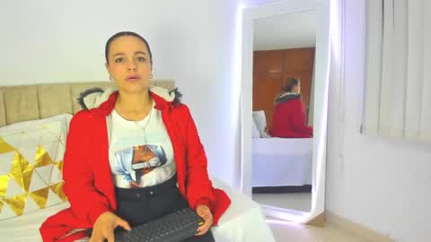 cristal walker online show from 11/24/25, 10:26