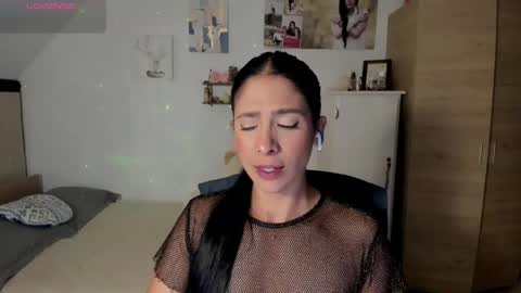 veronika online show from 04/19/26, 03:39