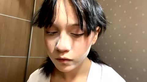 Snapshot of cristenfarias chatting on 05/16/26, 09:02 Niki online show from 05/16/26, 09:02