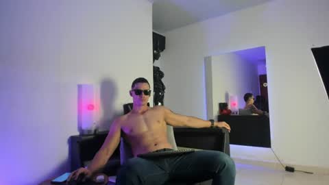 Snapshot of cristhian_wolf1 chatting on 07/17/26, 02:13 CRIS online show from 07/17/26, 02:13