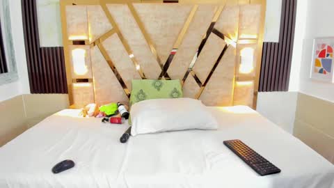 cristin  online show from 12/27/24, 06:53