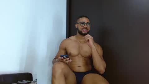 Snapshot of cristian_disick chatting on 12/18/24, 09:29 cristian_disick online show from 12/18/24, 09:29