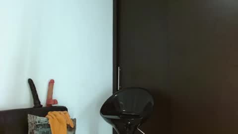 Snapshot of cristian_disick chatting on 12/26/24, 08:42 cristian_disick online show from 12/26/24, 08:42