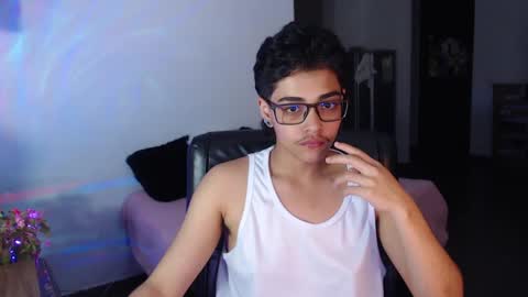 Snapshot of cristian_suarezz chatting on 01/05/25, 03:11 online show from 01/05/25, 03:11