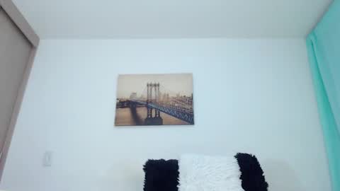 Snapshot of cristian_suarezz chatting on 03/08/25, 11:39 online show from 03/08/25, 11:39