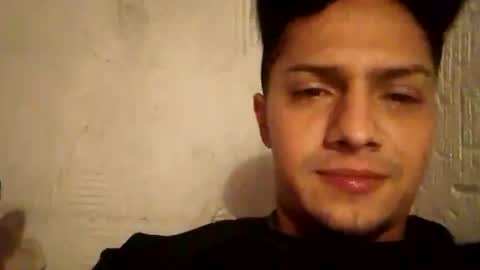 Snapshot of cristian_torres10 chatting on 10/01/25, 07:36 Cristian online show from 10/01/25, 07:36