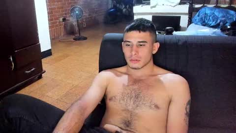 Snapshot of cristiand20 chatting on 03/09/25, 03:54 Cristian online show from 03/09/25, 03:54