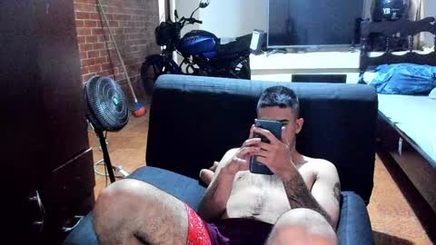Snapshot of cristiand20 chatting on 03/10/25, 12:15 Cristian online show from 03/10/25, 12:15