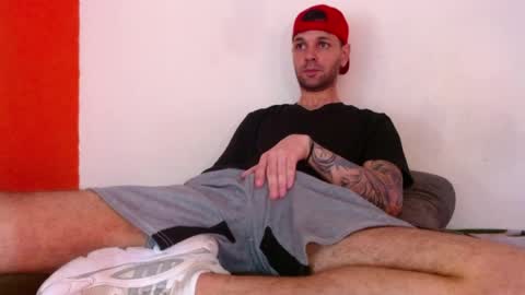 cristianhot125 online show from 04/05/26, 06:49