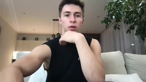 Snapshot of cristianovilla chatting on 02/01/25, 11:06 CristianoHailey online show from 02/01/25, 11:06