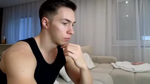 Snapshot of cristianovilla chatting on 02/15/25, 04:12 CristianoHailey online show from 02/15/25, 04:12