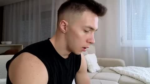 Snapshot of cristianovilla chatting on 03/09/25, 10:41 CristianoHailey online show from 03/09/25, 10:41