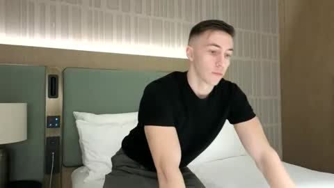 Snapshot of cristianovilla chatting on 11/23/25, 02:28 CristianoHailey online show from 11/23/25, 02:28