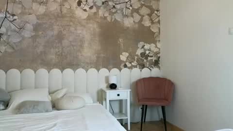 CristianoHailey online show from 04/19/26, 05:56