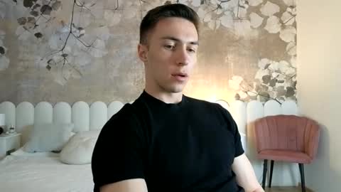 Snapshot of cristianovilla chatting on 05/01/26, 06:56 CristianoHailey online show from 05/01/26, 06:56