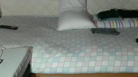 Snapshot of cristianrr184034 chatting on 10/19/25, 02:07 cristianrr184034 online show from 10/19/25, 02:07