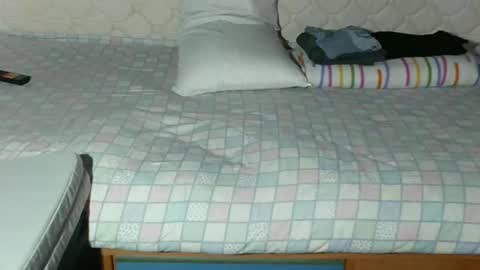 Snapshot of cristianrr184034 chatting on 11/03/25, 02:07 cristianrr184034 online show from 11/03/25, 02:07