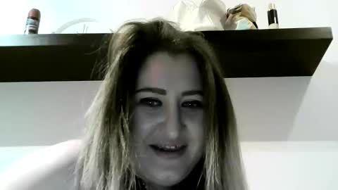 cristina20021991 online show from 03/10/26, 10:48