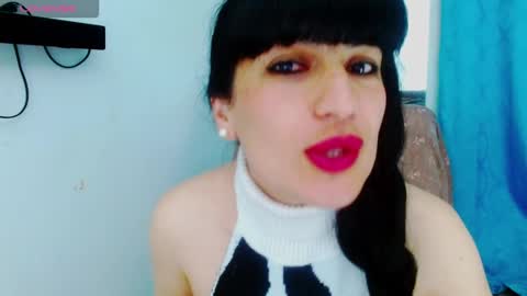 Cristina online show from 09/22/25, 01:29