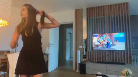 cristinabrunete online show from 07/22/26, 04:43