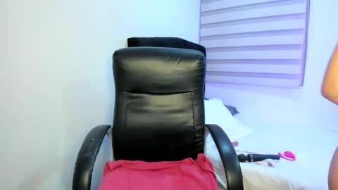 Cristina Laurent online show from 12/21/24, 11:56