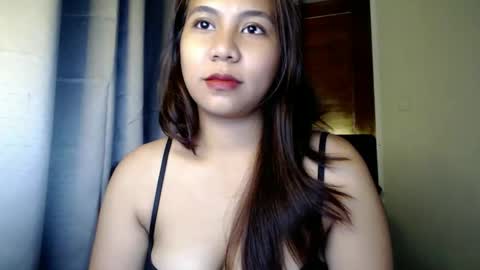 Cristina Valerie online show from 10/26/25, 10:04