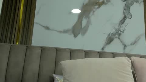 Cristina online show from 09/13/25, 10:48