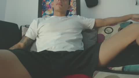 Snapshot of cristofer_dick5511 chatting on 02/15/25, 04:25 criistofer online show from 02/15/25, 04:25