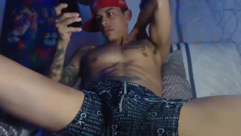 Snapshot of cristofer_dick5511 chatting on 10/02/25, 10:06 criistofer online show from 10/02/25, 10:06