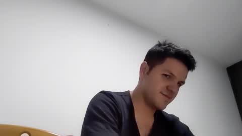 cristopher3042 online show from 01/17/25, 01:15