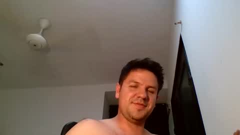 Snapshot of cristopher3042 chatting on 05/26/26, 12:06 cristopher3042 online show from 05/26/26, 12:06
