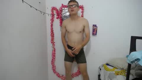 Snapshot of cristopher_2004 chatting on 03/05/25, 02:36 cristopher_2004 online show from 03/05/25, 02:36