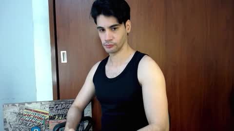 Snapshot of cristopher_vega182 chatting on 11/30/25, 12:36 cristopher online show from 11/30/25, 12:36