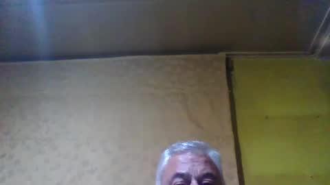 Snapshot of crmperez chatting on 01/15/25, 05:08 crmperez online show from 01/15/25, 05:08