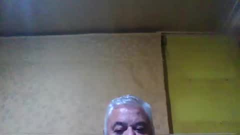 Snapshot of crmperez chatting on 01/18/25, 04:37 crmperez online show from 01/18/25, 04:37