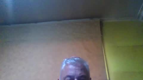 Snapshot of crmperez chatting on 02/07/25, 11:24 crmperez online show from 02/07/25, 11:24